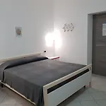 Holiday B&B Bed & Breakfast Vico Del Gargano