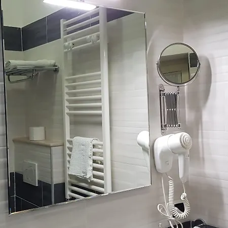 Holiday B&B Oda ve Kahvaltı 3*