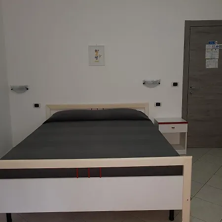 Alojamento de Acomodação e Pequeno-almoço Holiday B&B Vico Del Gargano