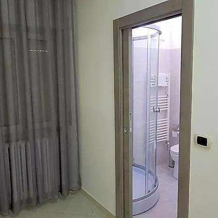 住宿加早餐酒店 Holiday B&B 3*