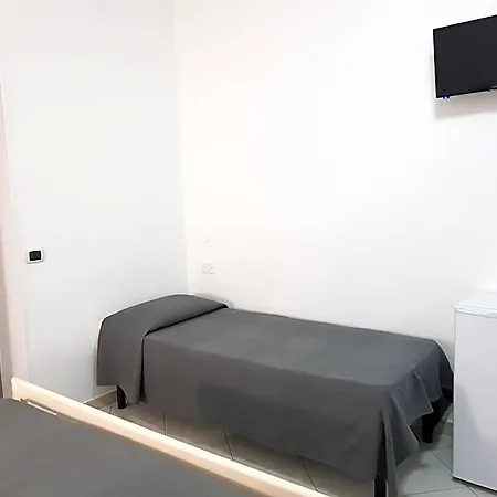 Holiday B&B 住宿加早餐酒店 3*