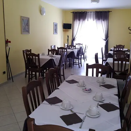 Frühstückspension Holiday B&B 3*