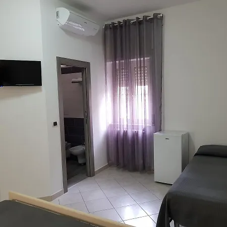 Holiday B&B Vico Del Gargano