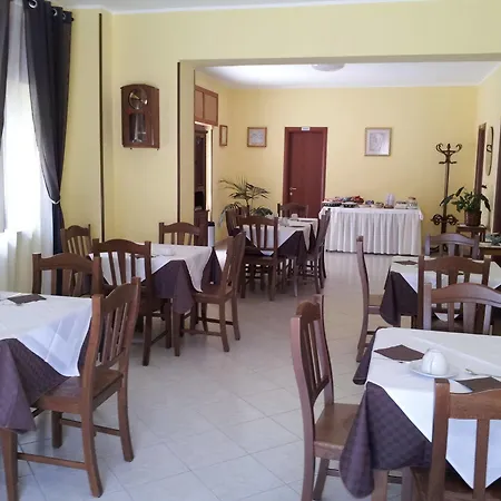 Holiday B&B Vico Del Gargano