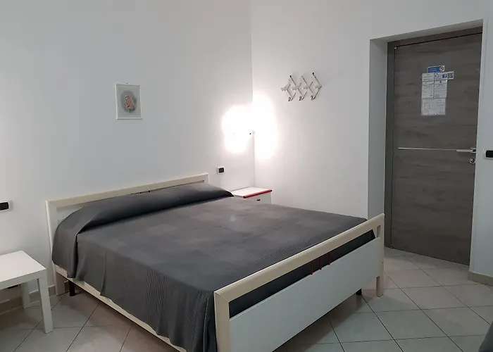 Holiday B&B Bed & Breakfast Vico Del Gargano